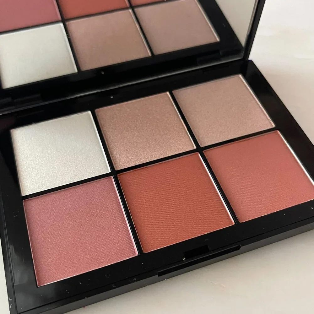Doucce Posh Powder Palette